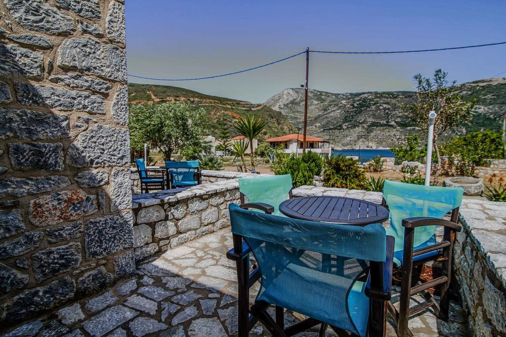 Psamathous Guesthouse Porto Kagio Exterior photo